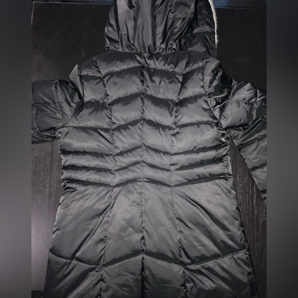 HAVEN Outerwear Women’s Chevron Coat with Faux Fur Trim - Picture 3 of 3